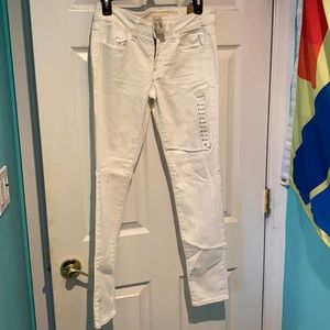 American Eagle white jean